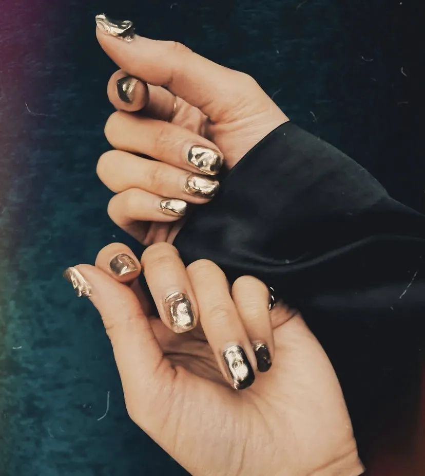 美甲|比今天是周五更令人开心的是……刚做了新美甲