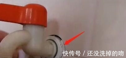 开孔器|装完水管发现瓷砖孔开的太难看,聪明老婆做个小改进,真是漂亮