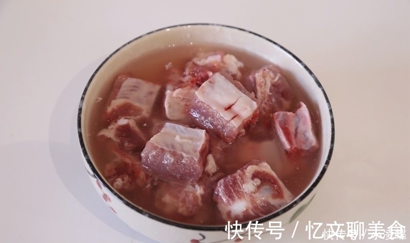 素菜吃腻了，来一道硬菜解解馋，比酥肉还香，真是好吃停不下来