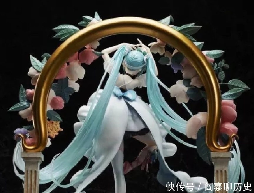 动漫|初音未来惊现绝美手办,看到这双红绳“阴阳腿”,网友:owsl