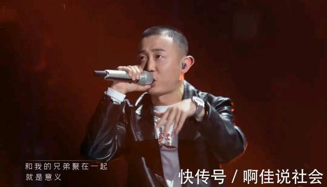 陈小春|GAI和陈小春节目中闹不和陈小春冷脸说抱歉，GAI遭网友质问