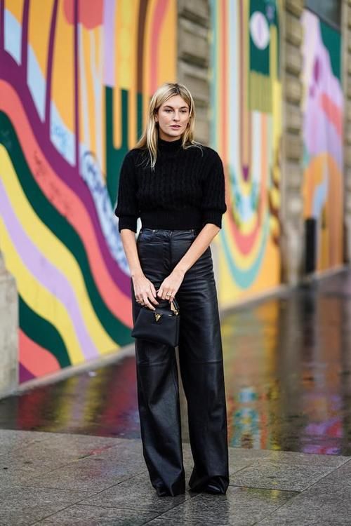 有品位的女人试试穿“毛衣＋阔腿裤”，冬日的温柔搭配，太美了