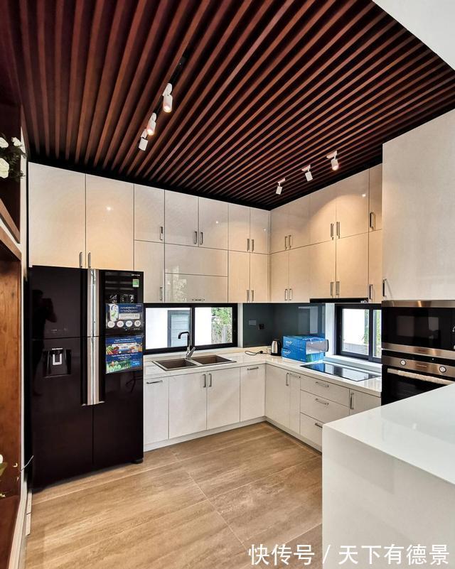 衣帽间|2层小洋房,三代人同住,有庭院有露台,是多少人羡慕的生活状态