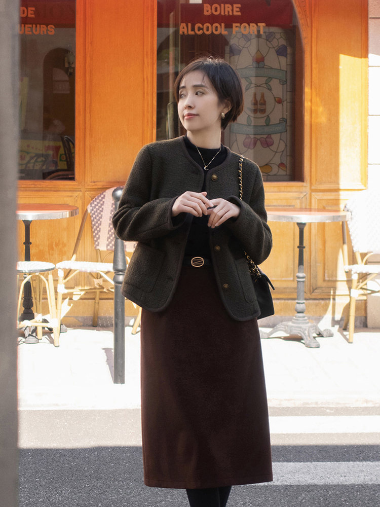 搭配 “小香风外套”才是冬季穿搭的yyds,优雅知性又干练,谁穿谁美