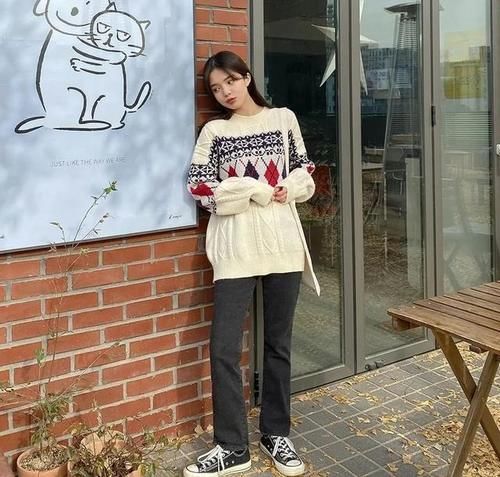 卫衣 + 靴子,毛衣 + 阔腿裤,这20套早春穿搭,好看极了