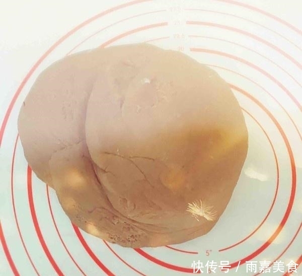 馒头切忌“这一步”,十人八个错,难怪不软硬邦邦,味道还不好