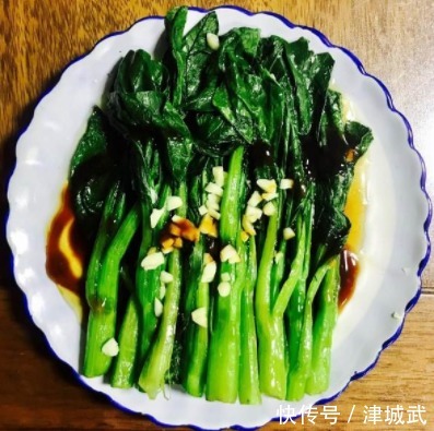 大鱼大肉|秋季滋补,别只会吃大鱼大肉,这菜多吃,开胃下饭还能提高免疫力