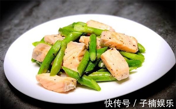 抗衰消皱|人到中年不得已,常吃4种食物,护肝排毒,抗衰消皱,增强抵抗力