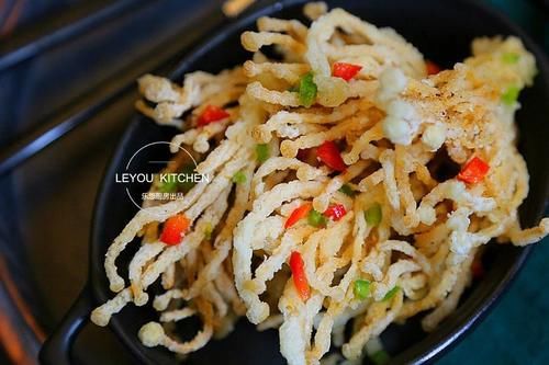 12道新年素菜，好吃还好看，年夜饭端上桌，比大鱼大肉更早光盘