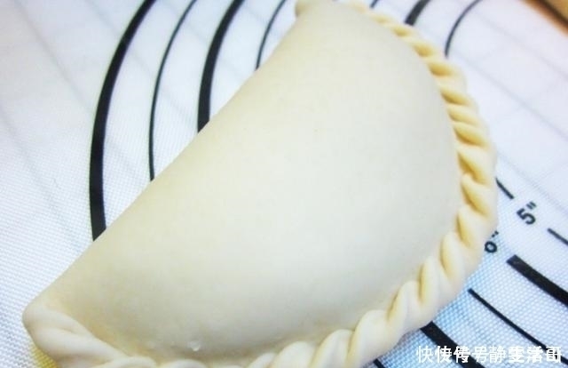 饺子皮|不和面不揉面,外酥里嫩,皮薄馅大香味浓郁,早餐吃比油条包子好