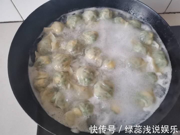 虾皮|夏天吃饺子,就馋此馅!比韭菜鲜,比芹菜香,5块钱能做一大盘