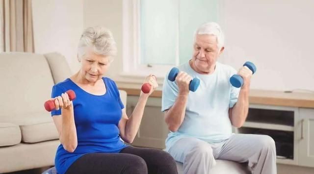 运动方式|50岁以后开始健身并不晚,但要量力而行,7个建议帮你安全健身