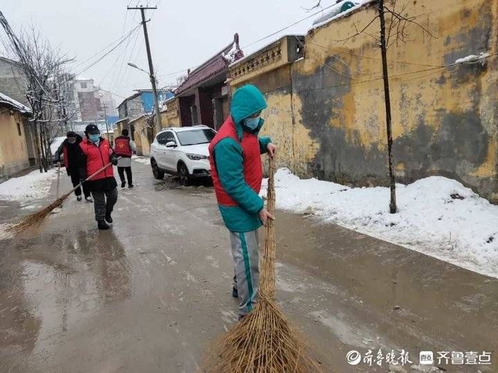 志愿者|公益合伙人｜上街入户，这个雪天，成武县志愿者们的行动亮了