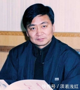 他的楷书守正出新,萧散简远,笔法精湛,曾获首届中国书法兰亭奖