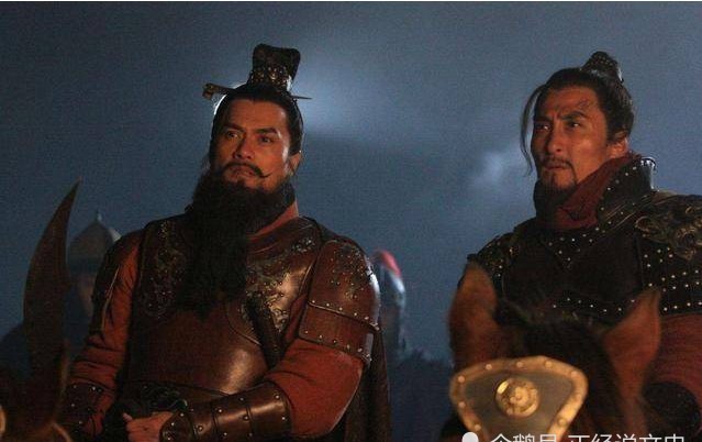 杂记|水浒杂记,为什么说有些时候,我们不自觉地活成了林冲