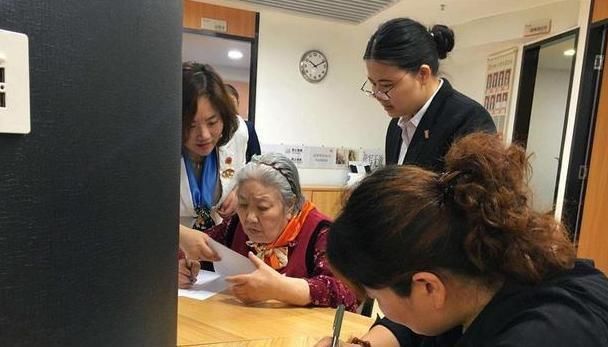 继承人|继承父母房子的人注意了,2021年起,全都这样处理,子女争也没用