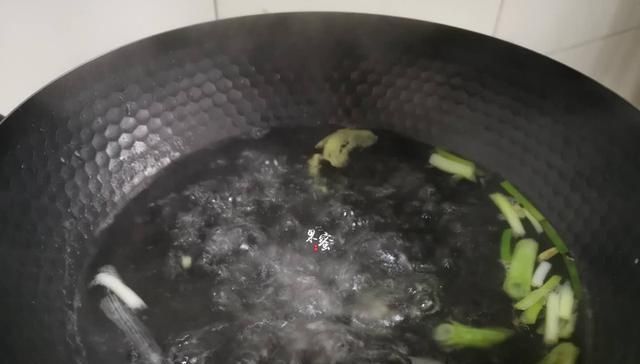 道菜|孩子常点这道菜,鲜美好味道,营养丰富,增强体质,学习有精神