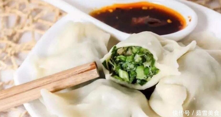 芹菜|2块钱一斤,用它来包饺子,比韭菜馅清香,比白菜馅更营养