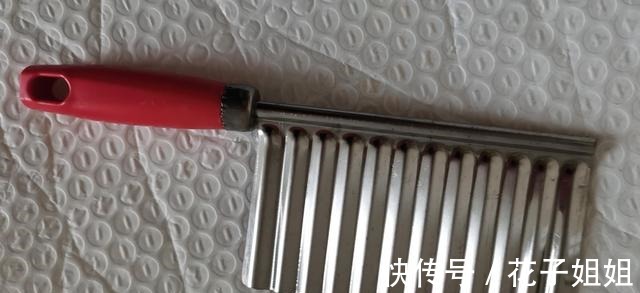 每件不超过10元的10件小物品，是厨房大帮手，赶紧收藏起来！