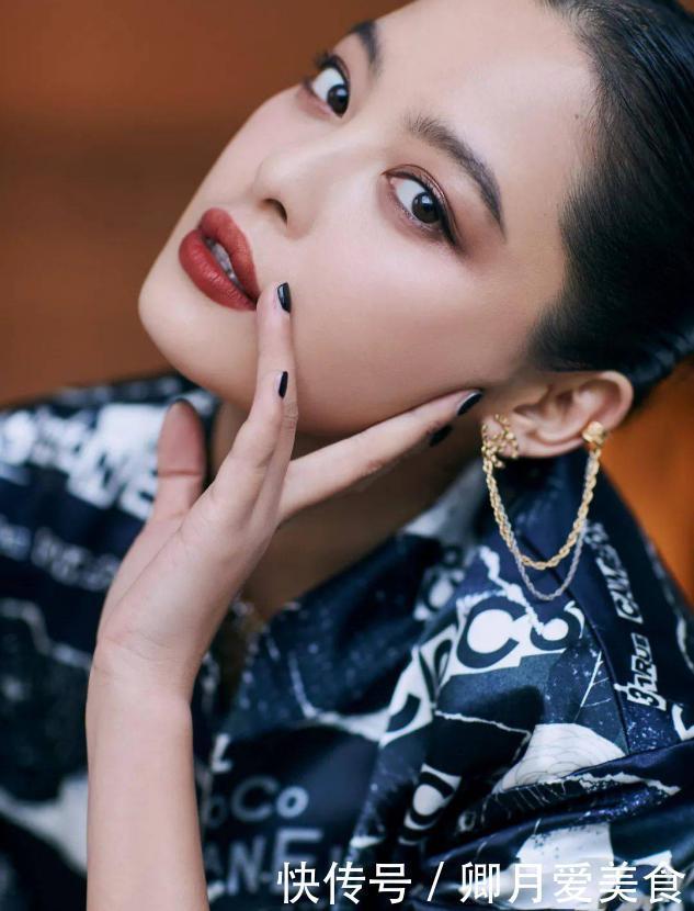 脸上有这5个特征的女生,就是大众脸,自以为很好看,其实很普通