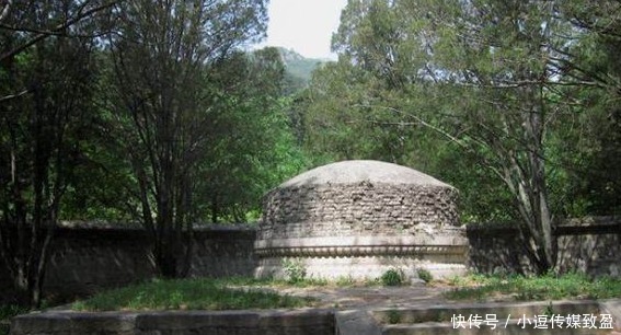 心酸|李莲英建造坟墓用数万个鸡蛋,背后藏了太监无穷的心酸