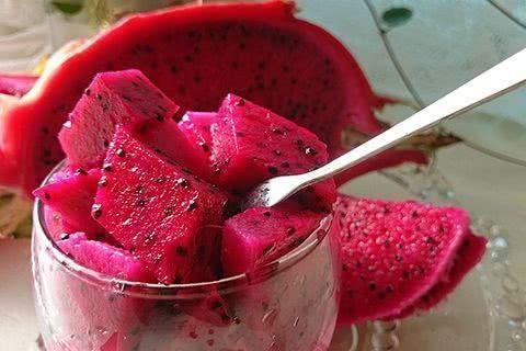 肠胃|经常便秘的人,多吃3种水果,有助排出宿便,肠胃或许越来越好