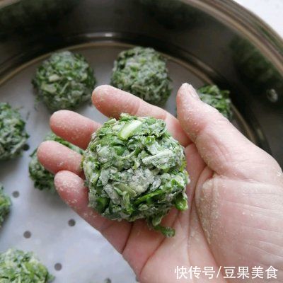 小楼一夜听春雨，今朝满城荠菜香