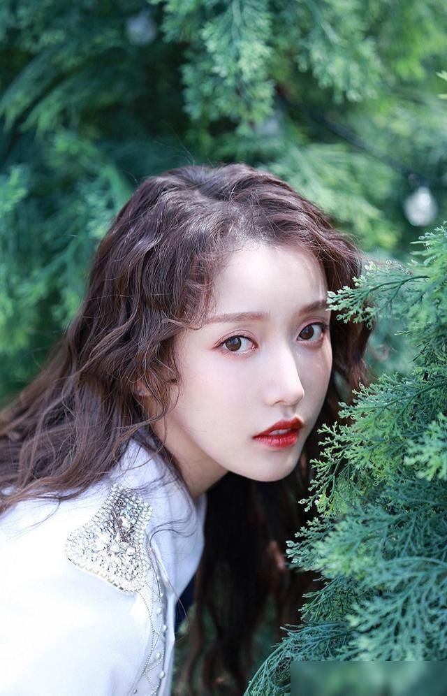 姜贞羽 姜贞羽将返场《创造营》总决赛,鹅真的把她的热度利用的一干二净