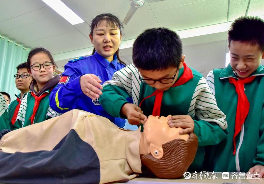 食品药品监督管理局|德州市实验小学：新学期开学第一课，时刻绷紧安全弦