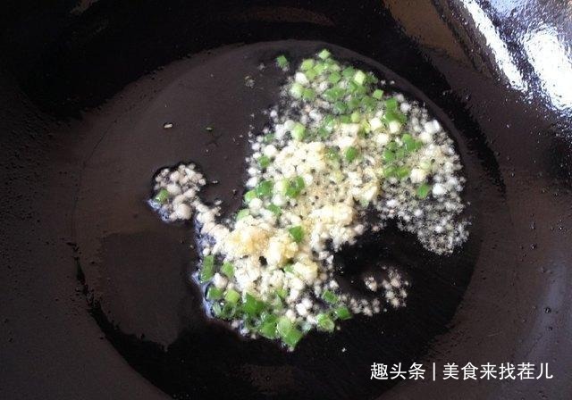 想要茄盒炸得更酥脆，前后2点要把握，外酥里嫩才够味