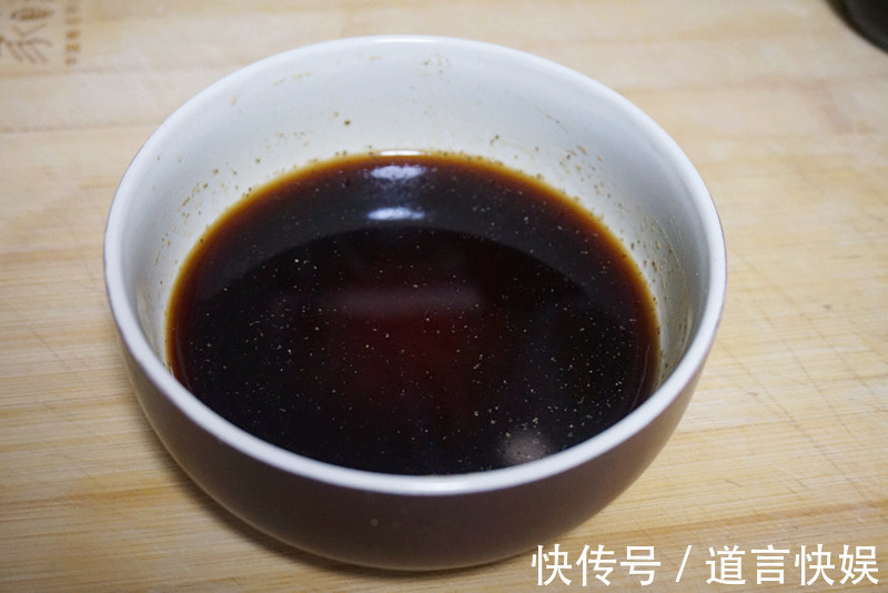 花椒粒|带鱼怎么做才能好吃不腥教你一招,出锅鲜香,肉质滑嫩无腥味!