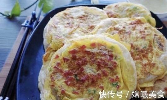 鸡蛋饼|3个鸡蛋，不揉面，简单一搅，做家人爱吃的鸡蛋饼，鲜美有营养