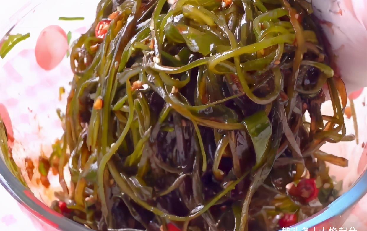 海带|海带丝腥味重？大厨教你2招，脆嫩爽滑又入味，一点也不腥