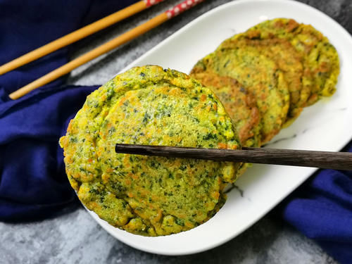 这早餐饼简单，10分钟做一锅，又香又软易消化，我家常做