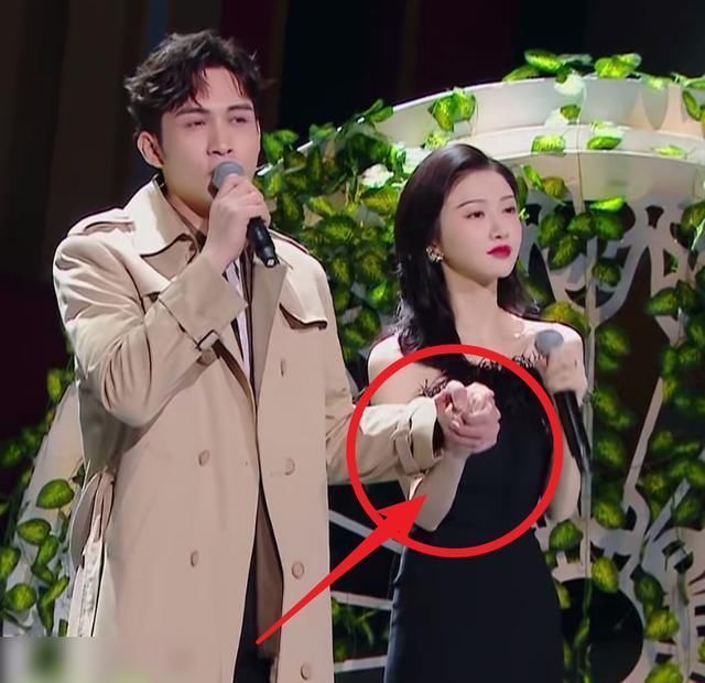 待遇|王牌嘉賓待遇差引爭(zhēng)議,出場(chǎng)僅5分鐘,《司藤》的熱度都救不回來(lái)