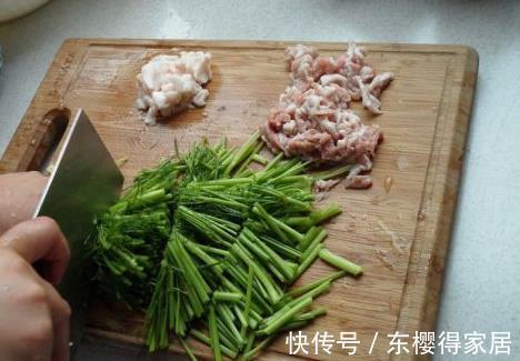 瓜果|湿气“最怕”这道菜，隔三差五吃一次，解馋又开胃，好吃不腻！