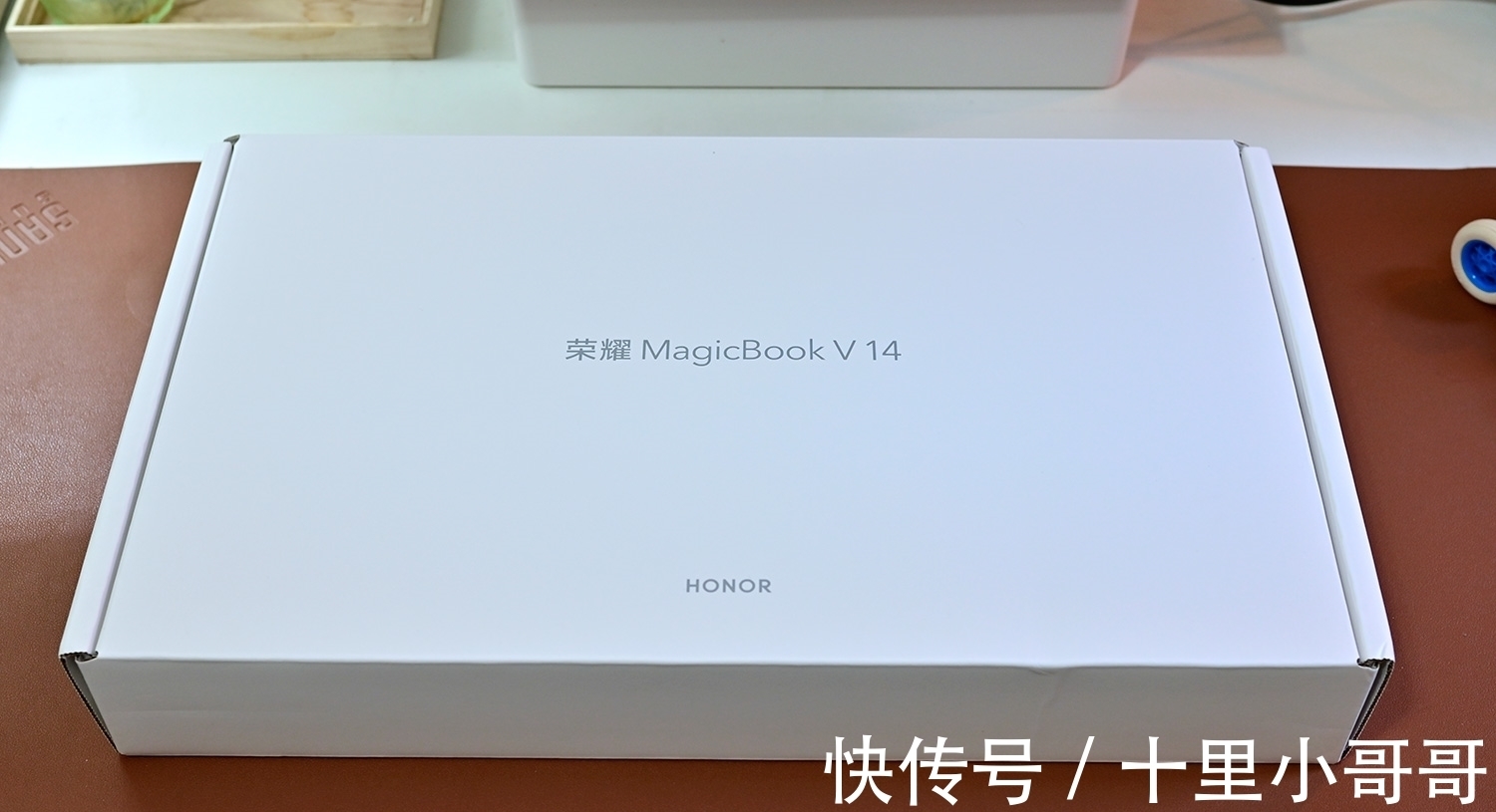 usb|荣耀MagicBook V 14开箱，集显鲁大师得分也能破百万分，真香