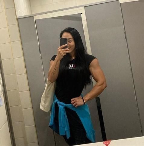 bb健美比赛，从倒数第一到正数第一，她身材的改变太大了