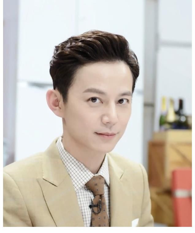 快本|收視新低主持被嘲，還被爆何炅辭職節(jié)目停播，《快本》何去何從？