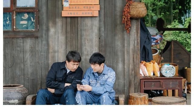 梁靖康|看完《盛夏未来》的“精彩花絮”后，估计黄磊老师又想砍点什么