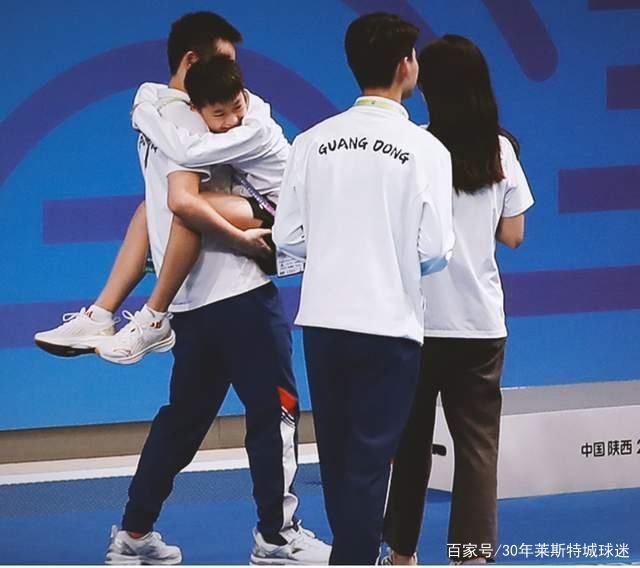 东京奥运会|全红婵终于圆了童年梦!之前没钱出去玩,如今师姐带她疯玩游乐场