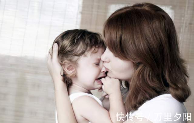 断奶|宝宝有几种表现,可能暗示母乳营养已不足,建议断掉