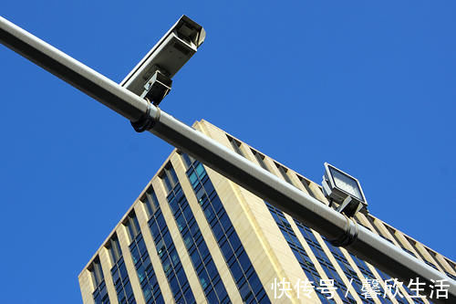 闲钱|70万房贷已经还5年,手中有20万闲钱,提前还20万划算吗?