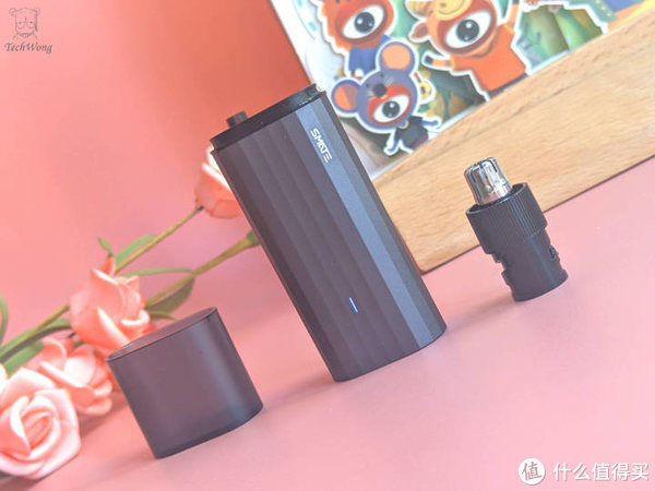 小巧|须眉 打火机式鼻毛修剪器Pro,轻轻的放进鼻子里面修剪,安全又实用