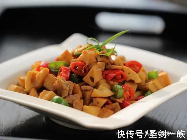 天冷要多吃点暖身暖胃的食物,这12道菜,尤其适合冬天食用