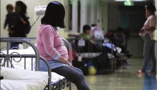 墨西哥四姐妹“频繁怀孕”,宝宝出生后10天就送走,怀1胎仅10万