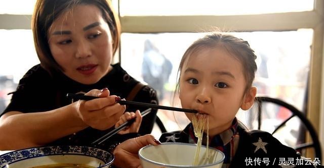  一碗热气腾腾的徐州牛肉面、赢得了众多网友的一致好评！