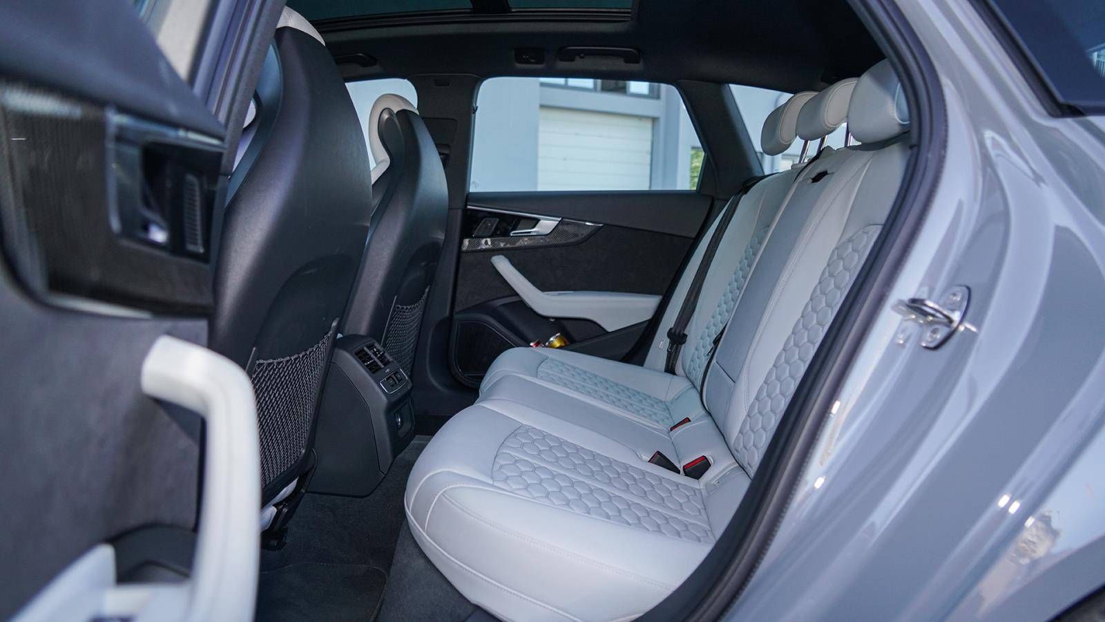 RS|体验最直接的快乐!赛道试驾新款奥迪RS 4/RS 5