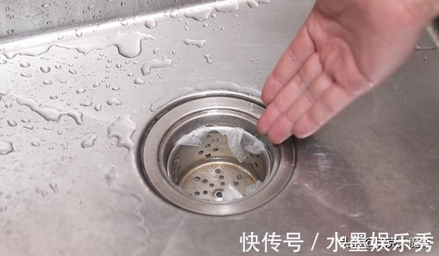 才清楚,一次性口罩有4个很棒的隐藏功能,太聪明了,回家试一试