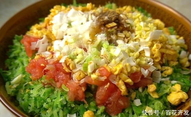 冬天就爱吃这馅的包子,不发面不烫面,皮薄馅足,一次至少吃4个